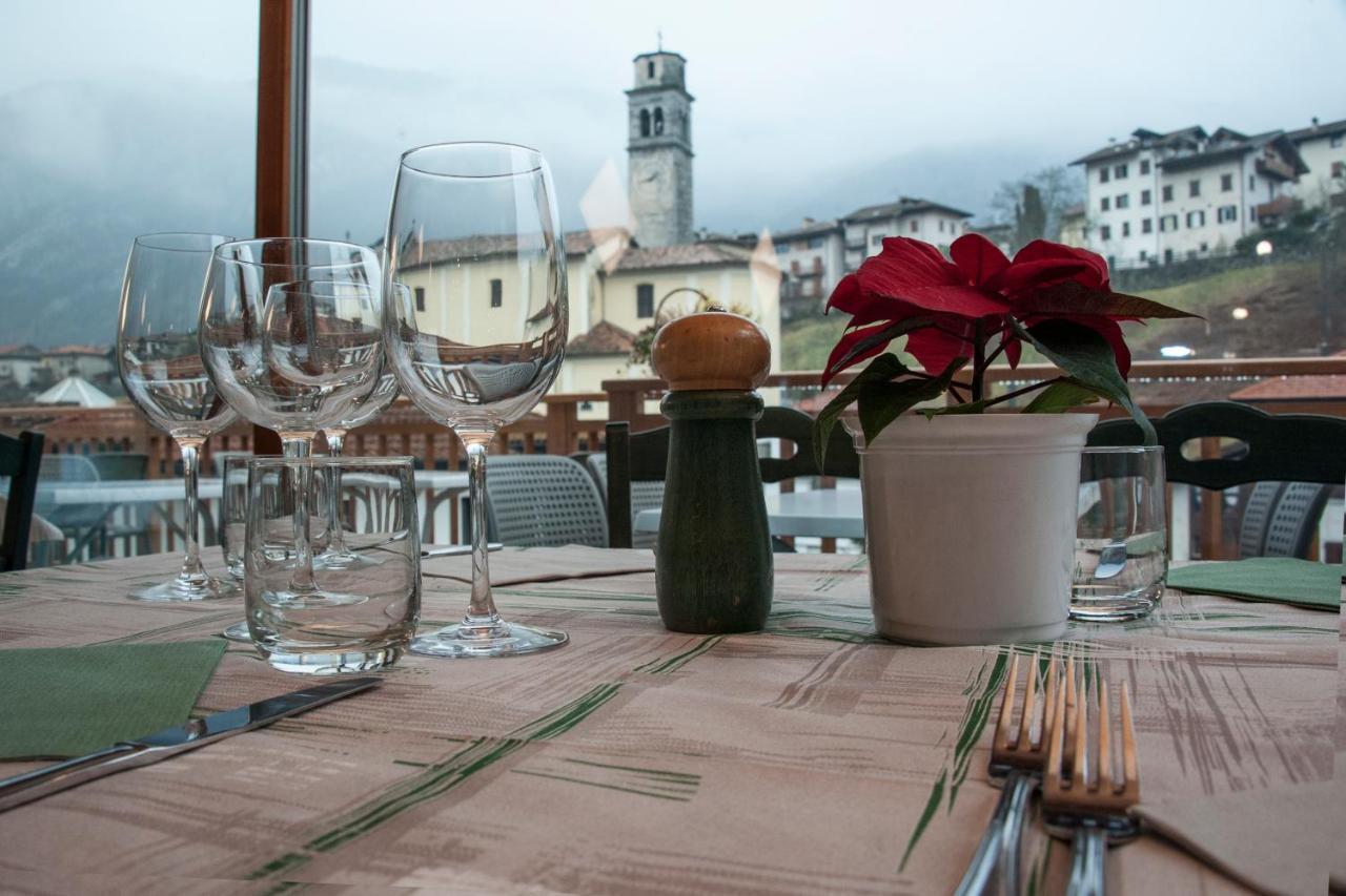 Hotel Locanda Le Tre Oche Молино-ди-Ледро Экстерьер фото